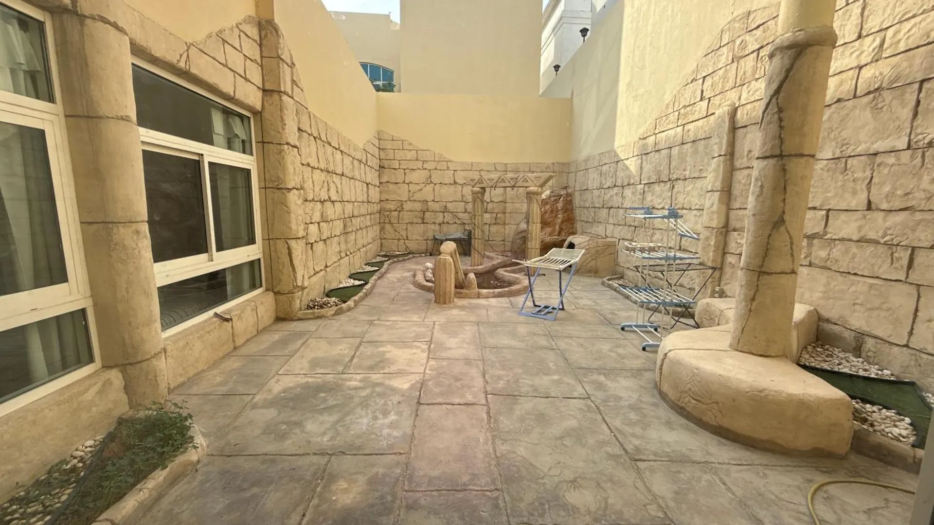 Panzió Desert Rose Villa 7 Abu Dzabi Egyesült Arab Emírségek